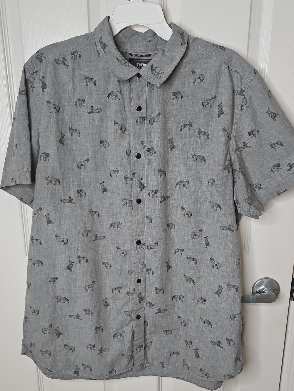The North Face Gray Wolf Short-Sleeve Button-Down Shirt with Animal Print